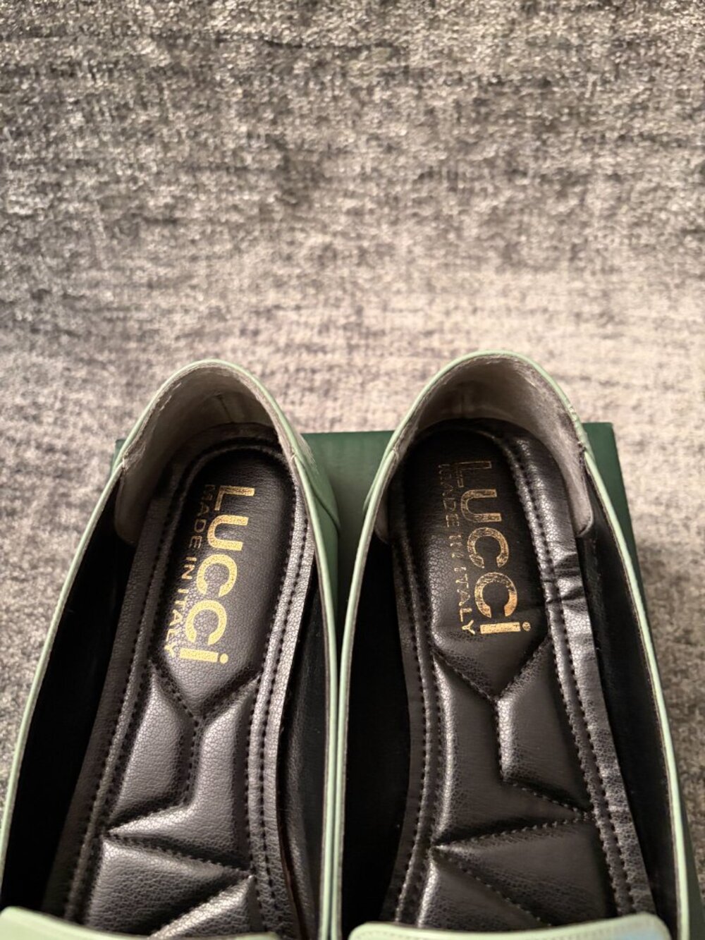 SHOES - Picture 2 of 6